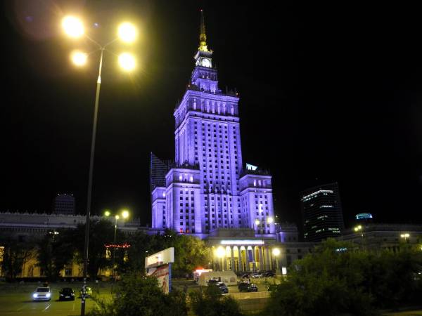 NAUJI METAI VARŠUVOJE aplankant Koperniko mokslo centrą !