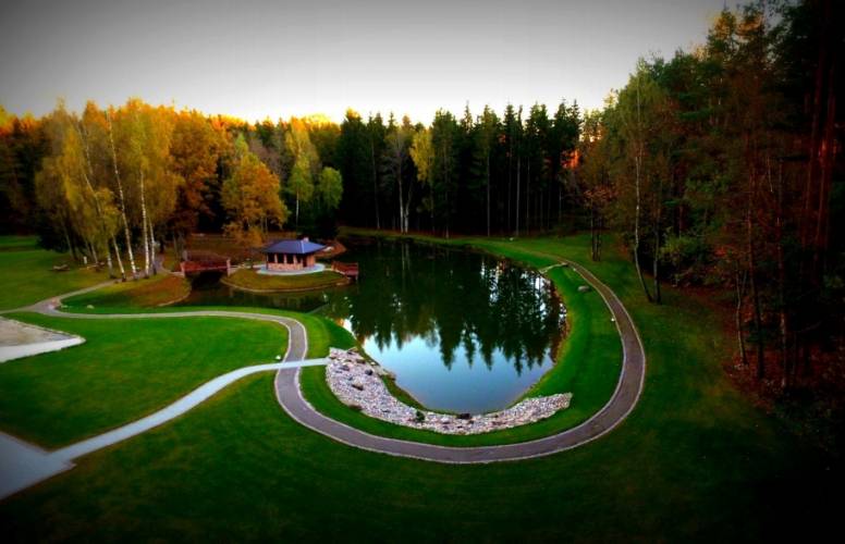 Kaimo turizmo sodyba Auksinis ąžuolas miško apsuptyje visai šalia Vilniaus