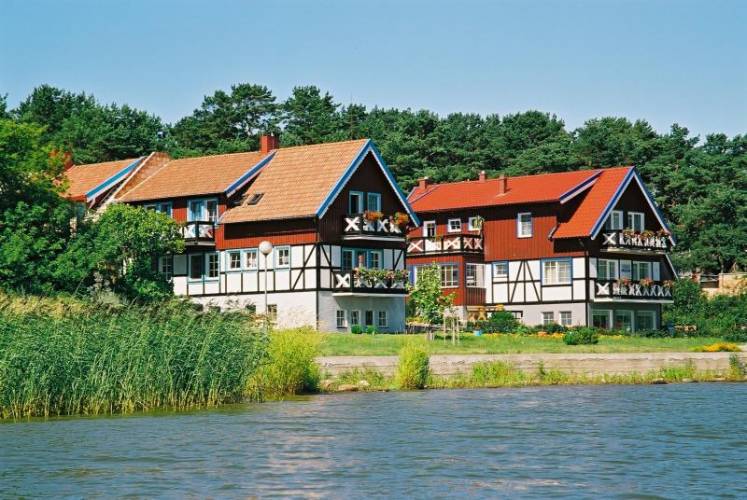 Sutikite Naujus metus ant marių kranto svečių namuose "Prie Marių"!