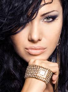 Vardiniai laikrodžiai ir papuošalai urminėm kainom tiesiogiai iš www.fashionwatches.lt